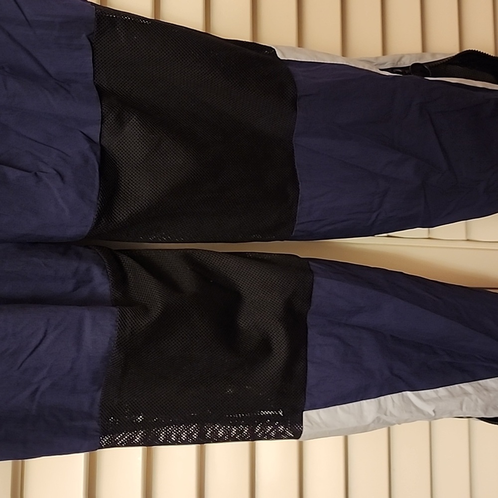 Colorblocked Athletic Pants - Picture 6 of 8